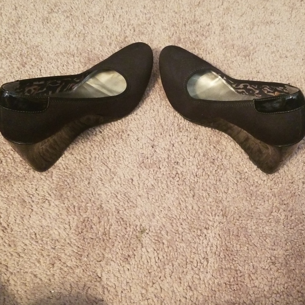 Platforms - Picture 4 of 7